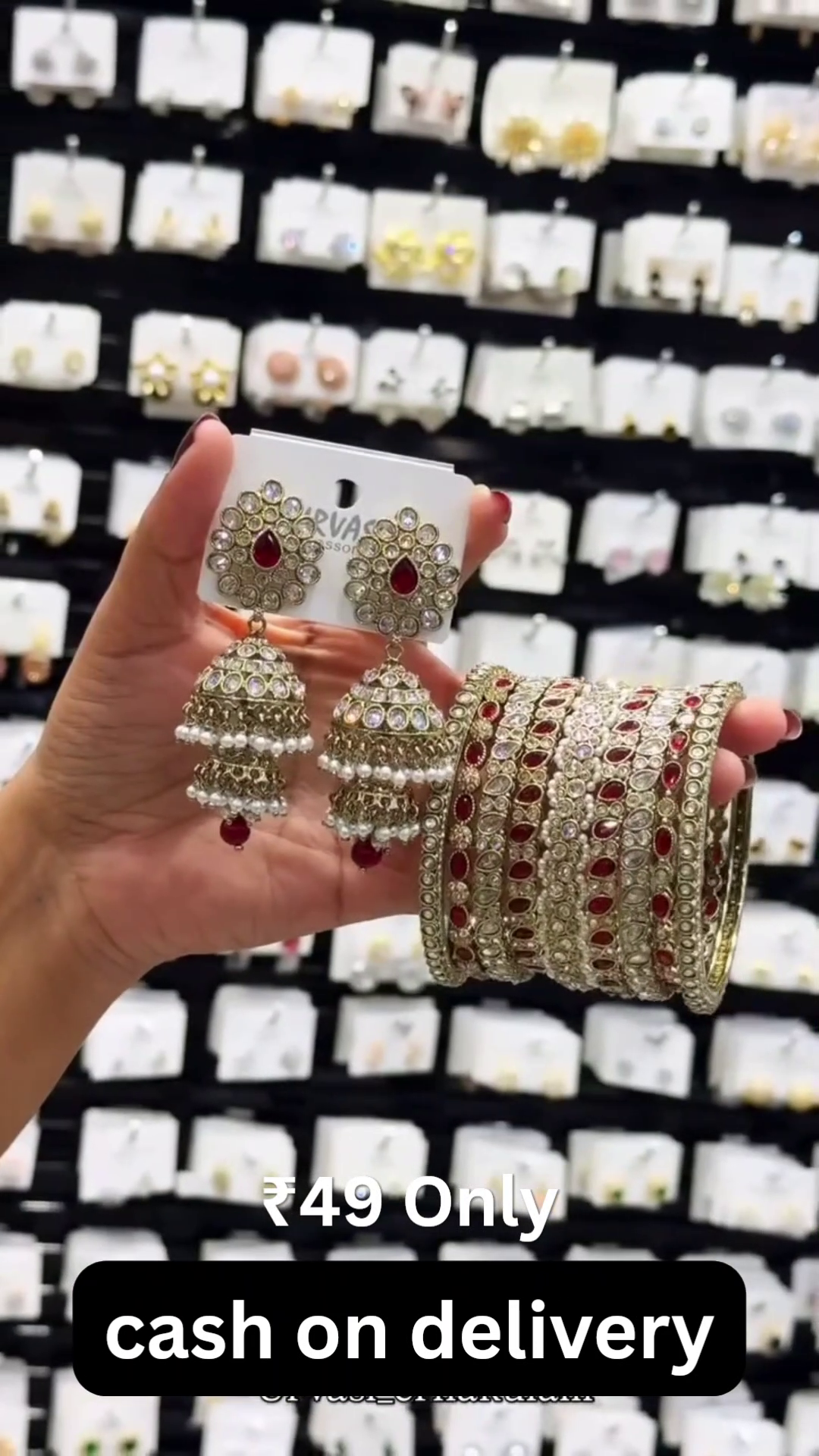 Golden Rose Radiance Jhumka & Bangle Ensemble – Pink and Gold Harmony with Intricate Stone Detailing and Dangling Elegance 🌿✨