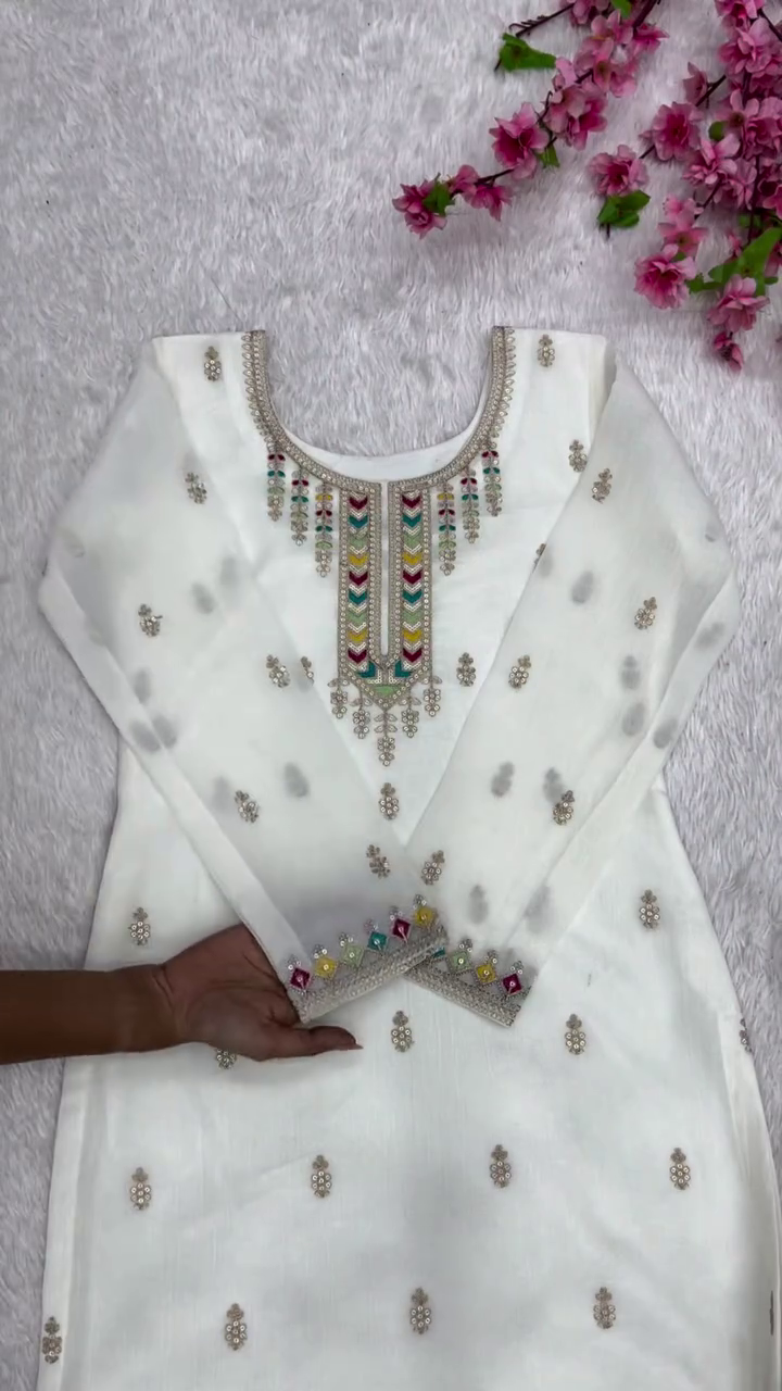Graceful White Ethnic Kurti