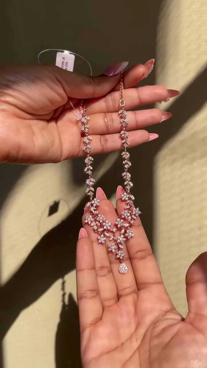 Rose Gold Teardrop Symphony Necklace – Sparkling Floral Gemstone Arrangement with Central Pendant of Timeless Grace 🌸💎